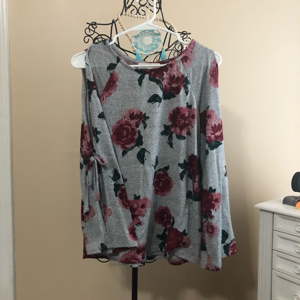 Harlow & Rose floral sweater